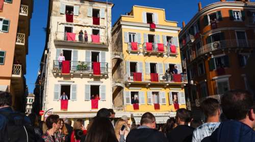 Οι πρώτες ενδείξεις για τον καιρό το Πάσχα - Μαρουσάκης: Σκωτσέζικο ντους με ζέστη και κακοκαρία τις επόμενες ημέρες