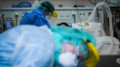 &quot;Θερίζει&quot; ο κορονοϊός στην Μαλεσίνα - 6 νεκροί και 11 διασωληνωμένοι μέσα σε μια εβδομάδα