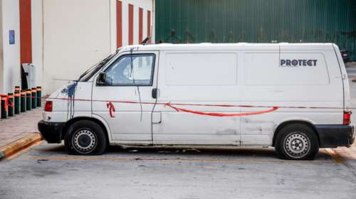 Λαύριο: Με βαρύ παρελθόν ένας από τους ληστές της χρηματαποστολής - Συμμετείχε στην απαγωγή της Ζέτας Κουκέα, το 1996