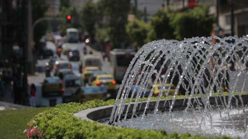 Καιρός: Τους 33 βαθμούς θα φτάσει σήμερα ο υδράργυρος - Σε ποιες περιοχές θα σημειωθούν βροχές