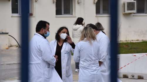 Κρούσμα μηνιγγίτιδας στην Αμαλιάδα - Στο νοσοκομείο 42χρονη με υψηλό πυρετό και πόνο στην κοιλιά