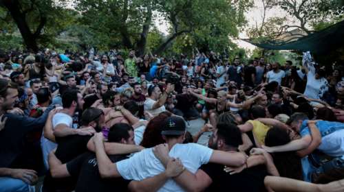 Κορονοϊός: "Φρένο" Χαρδαλιά για πανηγύρια και γήπεδα - Τι είπε ο ο υφυπουργός Πολιτικής Προστασίας