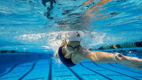 Δήμος Αθηναίων: Δωρεάν προγράμματα κολύμβησης και ειδικής εκγύμνασης για παιδιά και ενήλικες με αναπηρία