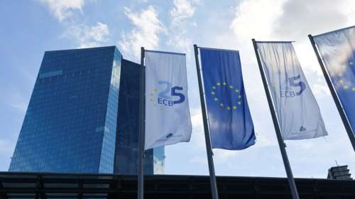 Τι σημαίνει για τους δανειολήπτες η δέκατη αύξηση στα επιτόκια - Στο 5% το επιτόκιο για νέα στεγαστικά