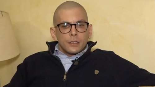 Στην Αθήνα ο δήμαρχος του Άη Στράτη: "Πρέπει να παραμείνω εδώ ώστε να πατήσουμε τον καρκίνο" [βίντεο]