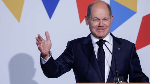 Η Ουκρανία μπορεί να χρησιμοποιήσει γερμανικά όπλα εναντίον ρωσικών στόχων, επιμένει ο Σολτς