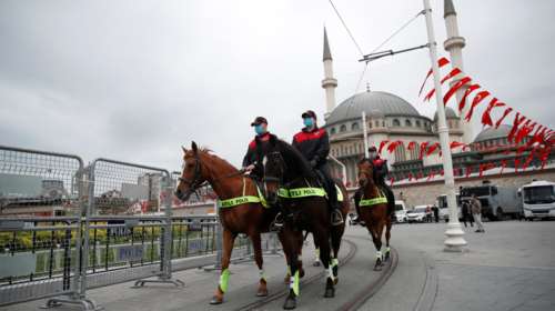 Κορονοϊός: &quot;Επικίνδυνη&quot; χώρα η Τουρκία για ΗΠΑ και Γερμανία