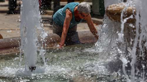 Καιρός: Επικίνδυνο κοκτέιλ ζέστης και μελτεμιών σήμερα – Πολύ υψηλός ο κίνδυνος πυρκαγιάς στην Αττική