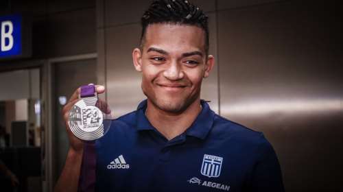 Εμμανουήλ Καραλής : Επέστρεψε στην Ελλάδα ο δευτεραθλητής Ευρώπης - &quot;Στους Ολυμπιακούς Αγώνες θέλω μία θέση στο βάθρο&quot;