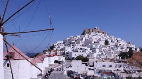 Πρωταγωνιστές στις τουριστικές αφίξεις τα &quot;πράσινα&quot; νησιά Χάλκη και Αστυπάλαια - 100% πληρότητα