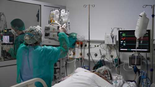 Παγώνη: Πολύ μεταδοτική η μετάλλαξη &quot;Όρθρος&quot; - Τραγική η κατάσταση στα νοσοκομεία