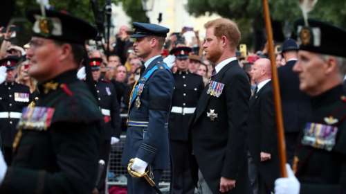 Νέα "καρφιά" από τον Χάρι: Μεγάλωσα σε διαλυμένη οικογένεια, ανέκαθεν ένιωθα "διαφορετικός" - Η αποκάλυψη για τη χρήση κάνναβης