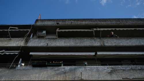 Τραγωδία στα Ιωάννινα: Νεκρή γυναίκα και άνδρας ύστερα από πτώση από 4ο όροφο πολυκατοικίας