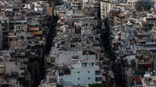Μετά τις φοροελαφρύνσεις η ώρα των κλειστών ακινήτων – Αντίστροφη μέτρηση για τις αποφάσεις της κυβέρνησης