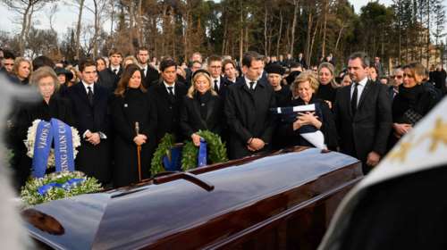 Κηδεία τέως βασιλιά: Γιατί δεν άνοιξε το φέρετρο - Η αποκάλυψη για την αρρώστια του