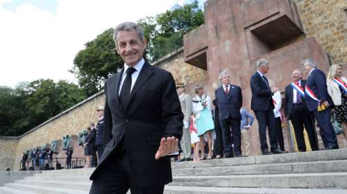 Γαλλία: Ξεκινά η δίκη του Νικολά Σαρκοζί για διαφθορά - Είχε ζητήσει από τον Καντάφι 50 εκατ. ευρώ για την προεκλογική εκστρατεία