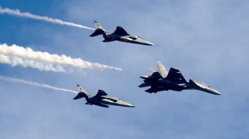 Το Ιράν παραλαμβάνει την πρώτη παρτίδα ρωσικών μαχητικών αεροσκαφών Su-35