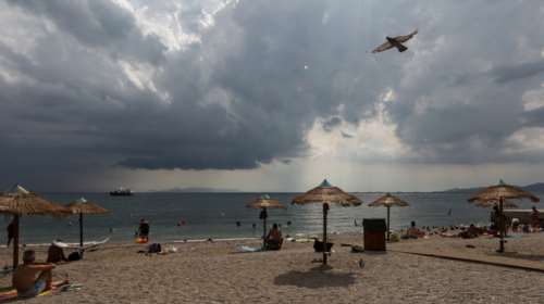Αίθριος ο καιρός σήμερα με τη θερμοκρασία έως 34 βαθμούς - Σε ποιες περιοχές θα εκδηλωθούν βροχές