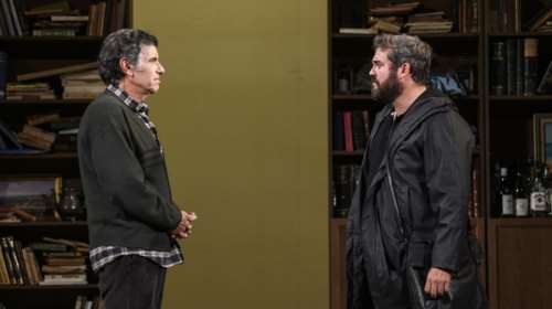 Αινιγματικές Παραλλαγές: Η παράσταση του Τσαφούλια με Μπέζο - Δαδακαρίδη ταξιδεύει σε όλη την Ελλάδα το καλοκαίρι