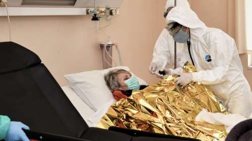 Κορονοϊός: Ασθενείς ανέκαμψαν ταχύτερα μετά τη λήψη εισπνεόμενης ιντερφερόνης