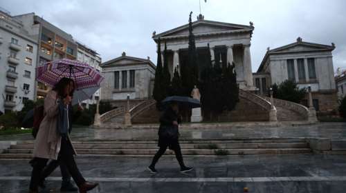 Πώς θα κινηθεί η κακοκαιρία Byron τις επόμενες ώρες: Οι περιοχές που βρίσκονται στο &quot;κόκκινο&quot; - Τι θα γίνει στην Αττική