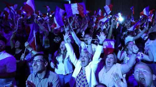 Εκλογές στη Γαλλία: Οι μάχες της επόμενης Κυριακής - Η μεγάλη συμμετοχή εμπόδισε την εκλογή πολλών βουλευτών από τον α&#39; γύρο