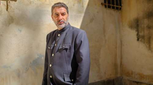 Άγριες Μέλισσες: Ο εφιάλτης της Ελένης ξεκινά, λίγο πριν πέσει θύμα βιασμού από τον Βόσκαρη