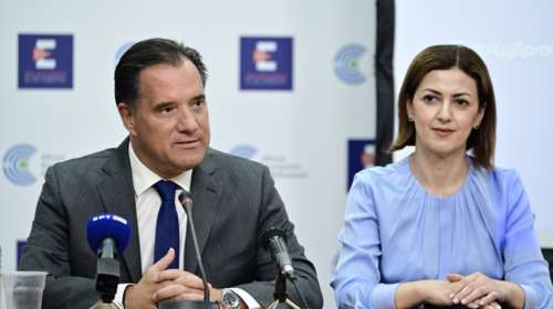 Πώς θα μειωθεί ο χρόνος αναμονής στα Επείγοντα των νοσοκομείων- Ανακοινώσεις &quot;μπαλώματα&quot; από τον Αδωνι Γεωργιάδη