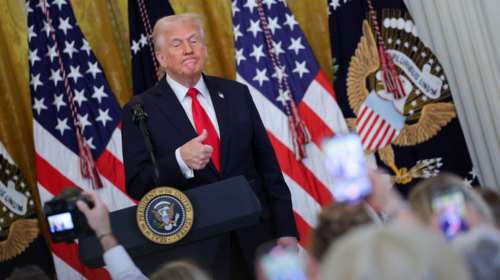 Τραμπ για διεμφυλικά άτομα: &quot;Όσες επεμβάσεις και να κάνεις, δεν θα γίνεις ποτέ γυναίκα&quot; [βίντεο]