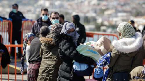 Μειώθηκαν οι μεταναστευτικές ροές στα νησιά και στον Έβρο - 13.000 άτομα προωθήθηκαν από τα νησιά στην ενδοχώρα