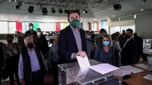 Εκλογές &quot;ΠΑΣΟΚ - Κίνημα Αλλαγής&quot;: Πάνω από 50.000 η συμμετοχή - Ανδρουλάκης: Γιορτή αναγέννησης