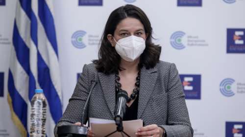 Πανελλήνιες 2022 - Κεραμέως: Πιθανόν νωρίτερα φέτος τα αποτελέσματα - Επιπλέον διορισμοί εκπαιδευτικών