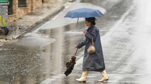 Καιρός: Άνοιξη χθες, σήμερα φθινόπωρο, αύριο χειμώνας - Έρχεται κρύο και θυελλώδεις άνεμοι - Βροχές στην Αττική