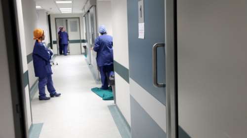 Στο &quot;κόκκινο&quot; τα νοσοκομεία την Πέμπτη: 24ωρη πανελλαδική απεργία των γιατρών