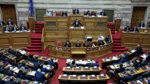 Άρχισε η συζήτηση για την κύρωση της ΠΝΠ για την &quot;ενίσχυση της ακεραιότητας της ΕΥΠ&quot; - Η αντίδραση των κομμάτων