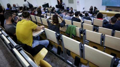 Έκτακτη σύνοδος πρυτάνεων: Ρυθμίσεις για την εξεταστική περίοδο των πανεπιστημίων - Τι θα γίνει με όσους νοσήσουν