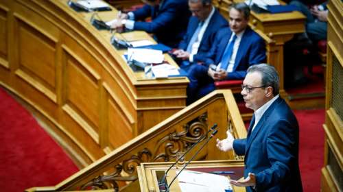 Επίθεση Φάμελλου σε Μητσοτάκη: Ψευδοεκσυγχρονιστής - Πορεύεται με το &quot;μπάτε σκύλοι αλέστε&quot;, εξυπηρετώντας κολλητούς