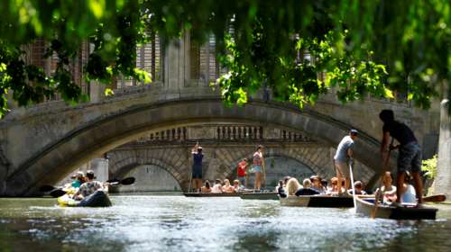 Καύσωνας - Η Ευρώπη φλέγεται: 42άρια στη Γαλλία, χιλιάδες στρέμματα καίγονται στην Ισπανία, ξηρασία στην Ιταλία
