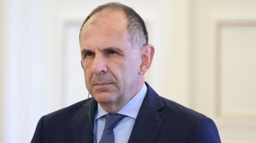 Γεραπετρίτης: Έχουμε σοβαρές διαφωνίες με την Τουρκία μπορούμε όμως να κάτσουμε στο ίδιο τραπέζι - Εκτάκτως στη Ραμάλα