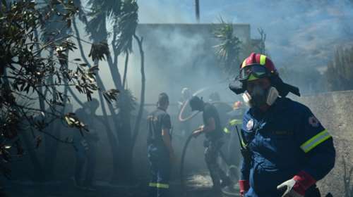 Φωτιές στην Αττική: &quot;Η δυσκολότερη μέρα για φέτος&quot; - Τι λέει το Πυροσβεστικό Σώμα για τα μέτωπα σε Κερατέα και Σταμάτα