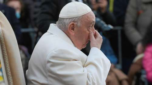 Ξέσπασε σε κλάματα ο πάπας Φραγκίσκος - Για τη "μαρτυρική" Ουκρανία [Εικόνες - Βίντεο]