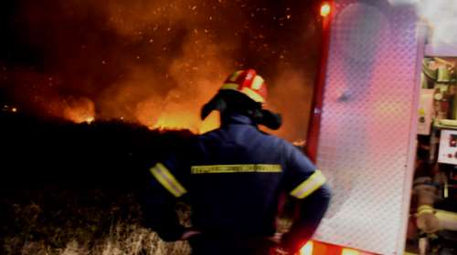 Θεσσαλονίκη: Σε εξέλιξη πυρκαγιά στο Μονόπυλο Καστοριάς