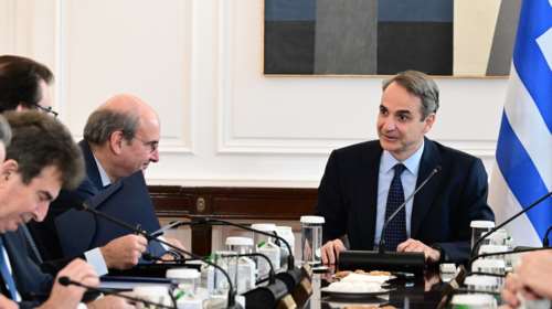 Μητσοτάκης στο υπουργικό συμβούλιο: Δεν έχουμε την πολυτέλεια του εφησυχασμού - Η ευθύνη δεν πάει διακοπές