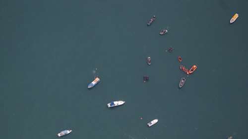 Τραγωδία στην Ινδονησία: Πνίγηκαν επτά τουρίστες για μια σέλφι