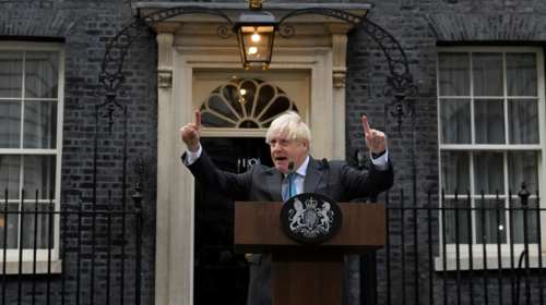 Η τελευταία ομιλία του Μπόρις Τζόνσον πριν παραδώσει στην Τρας: Βλέπει τον εαυτό του σαν τον Ρωμαίο Κιγκινάτο