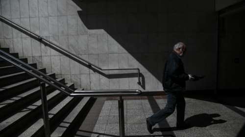 Κορονοϊός - καθηγητής Σύψας: Τα μέτρα ενδεχομένως θα ισχύουν και μέχρι τα μέσα Ιουνίου