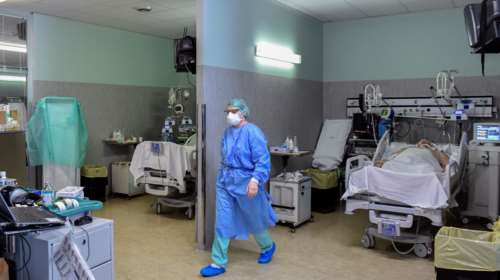 Συγκλονίζει Έλληνας γιατρός στην Ιταλία: Είναι πόλεμος - Aποφασίζουμε ποιος θα ζήσει και ποιος θα πεθάνει