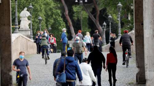 Κορονοϊός: Χαρμόσυνα νέα για την Ιταλία - Μεγάλη μείωση του αριθμού των νεκρών