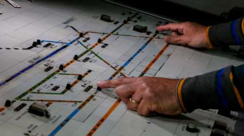 Μύλος με την τηλεδιοίκηση στη Λάρισα: Η live διάψευση του υφυπουργού και η επίσκεψη Τσίπρα στο... γιαπί - Τι ισχύει