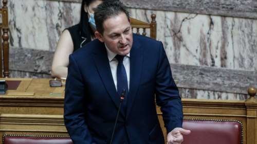 Πέτσας σε Τσίπρα για τη νέα καμπάνια κατά του κορονοϊού: Εμείς δεν έχουμε μπροστινούς σαν τον Καλογρίτσα, θέλουμε να σώσουμε ζωές